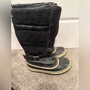 Sorel Helen of Tundra II winter boots in black leather size 7